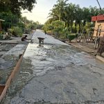 Pengaspalan jalan lingkungan desa Sontang